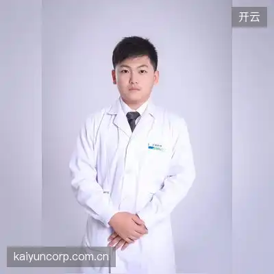 邬然